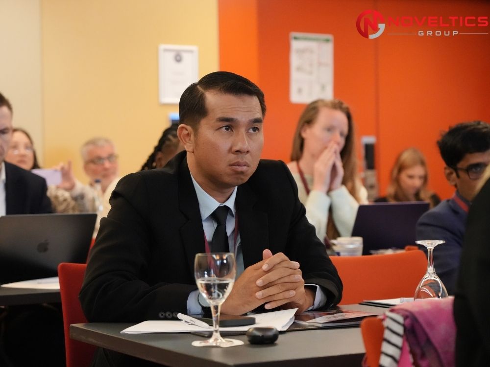 Audience engaged in presentation at Autism Research Conference Germany 2026 Noveltics