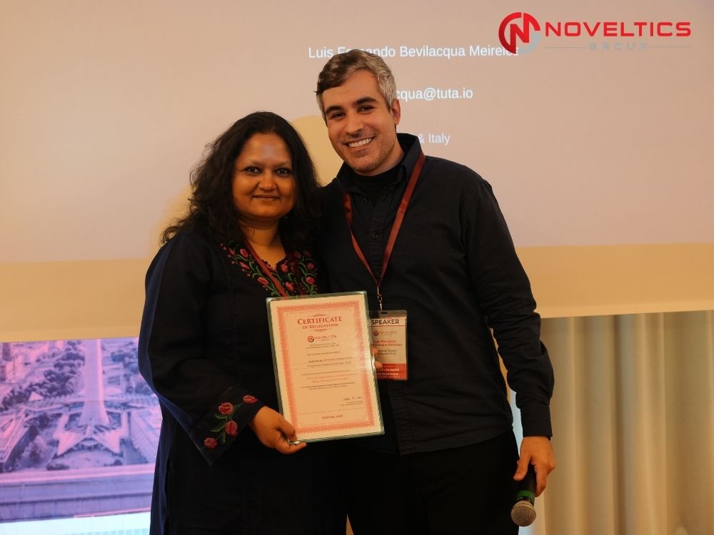 Speaker Luis Fernando Bevilacqua certificate presentation at Autism Research Noveltics