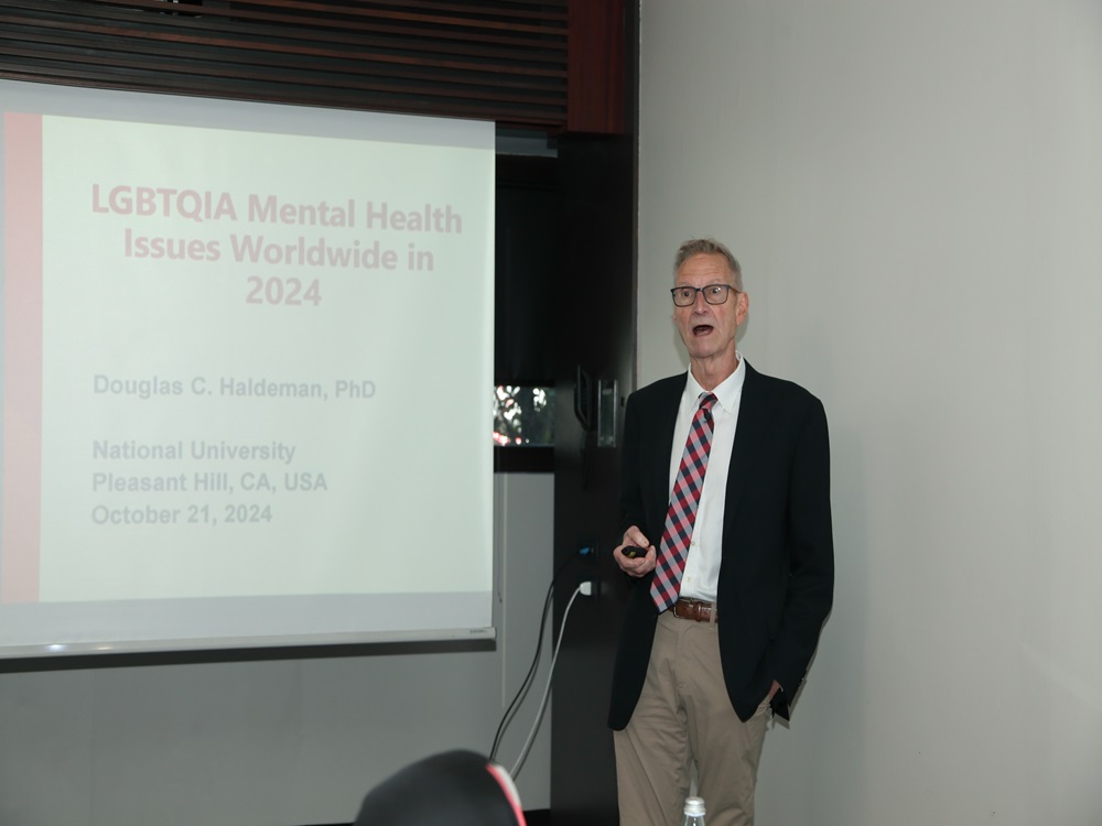 Douglas-Haldeman-Speaker-National-University-USA-Mental-Health-Conference-2024-Noveltics-Group