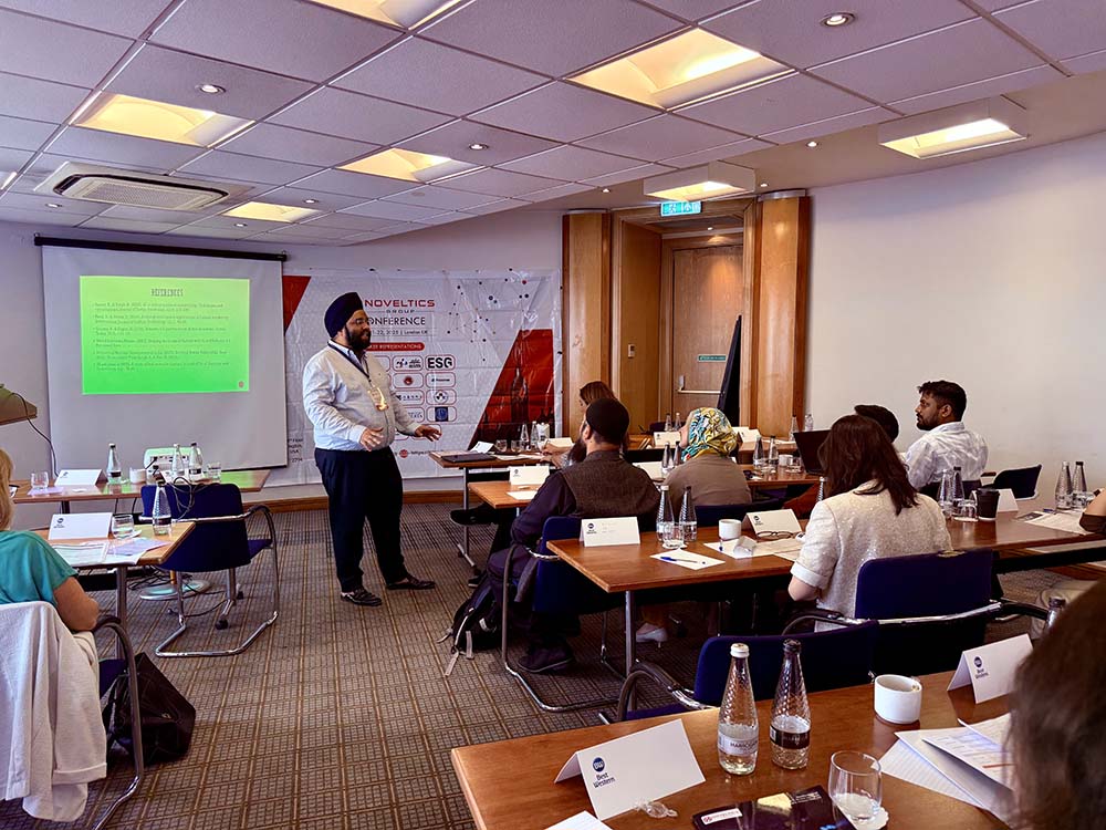 Rajdeep-Singh-Khanuja-National-Institute-of-Fashion-Technology-India-Oral-Presentation