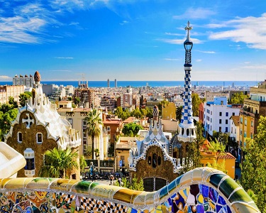 Stroll-Through-Park-Güell.